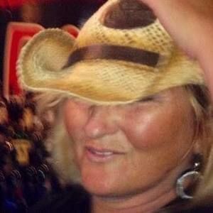 Meet your Posher, Sandy